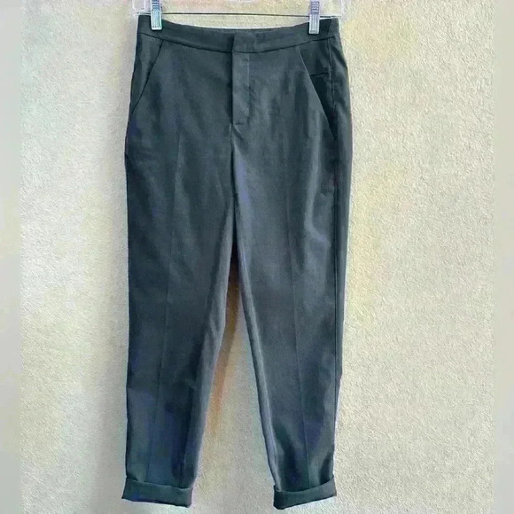 Lululemon “& Go City Trek Cropped Trouser” In Fatigue Green size 2 EUC!– - Picture 3 of 9